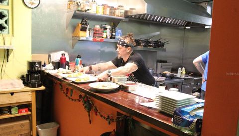 17 Calle Carlos Lebrun