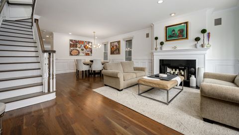 1303 W Schubert Avenue