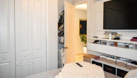 180 LAKE SMART CIRCLE