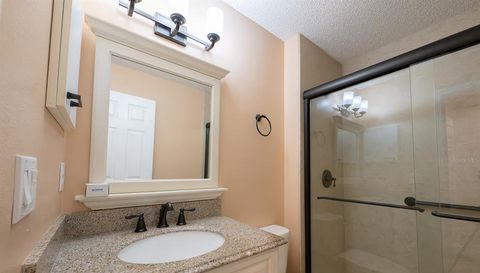 12235 SW KINGSWAY CIRCLE