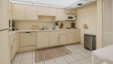 300 Diplomat Pkwy APT 601