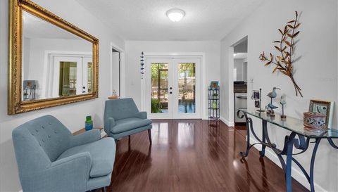 25 HARBOR WOODS CIRCLE