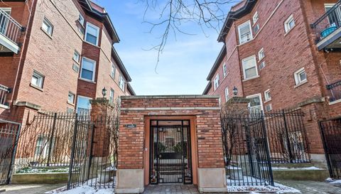 845 W Belle Plaine Avenue