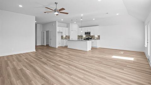 562 Bluebell Maiden Ct