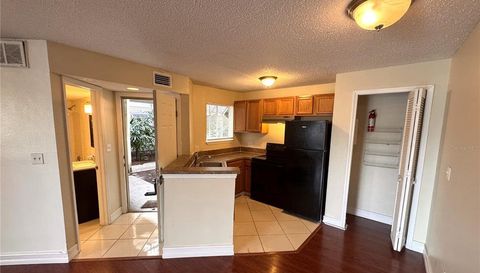 1940 Lake Atriums Cir