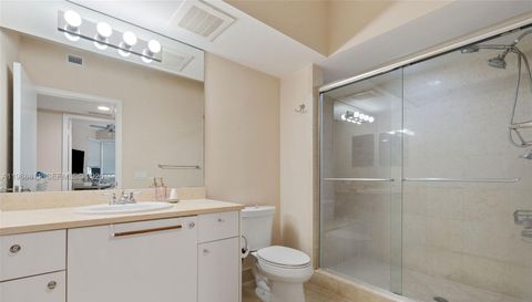 19900 W Country Club Dr