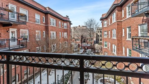 845 W Belle Plaine Avenue