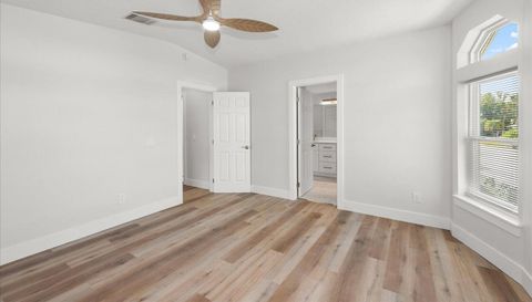 1119 Periwinkle Way Unit 355