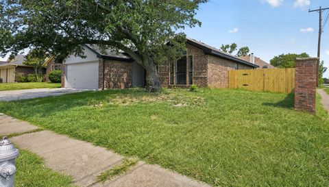 6057 Hillglen Dr