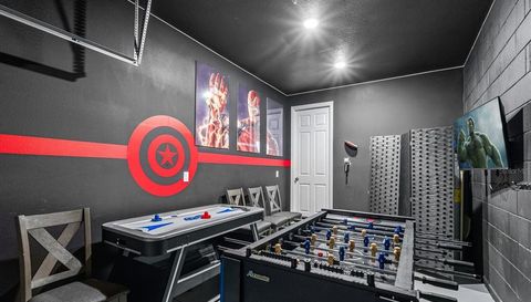 2009 TROPICAL PALMS CIRCLE