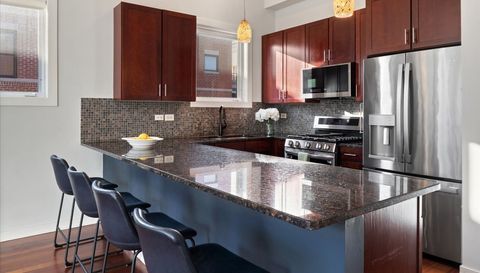 2314 W Wabansia Avenue