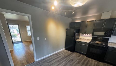 1803 White Oak Hollow NE