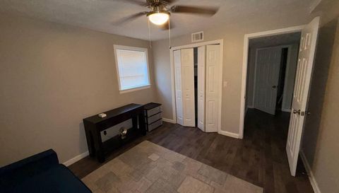 2940 Benjamin E Mays Dr SW