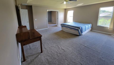 3145 Twisted Oak Loop