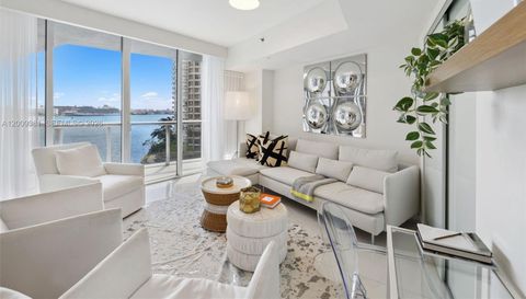 465 Brickell Ave