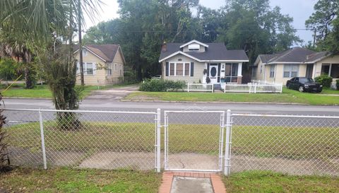 4710 Springfield Blvd