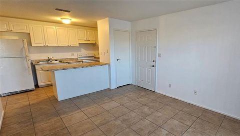 1400 GANDY BOULEVARD N