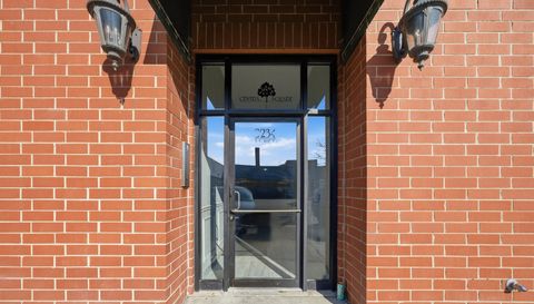 3234 N CENTRAL Avenue