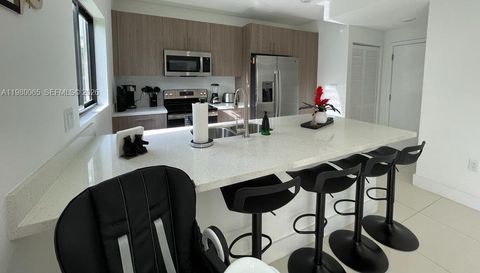 302 11th Ct