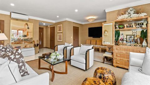 455 Australian Avenue