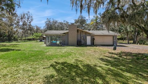 1135 East State Rd 46 Geneva Fl 32732