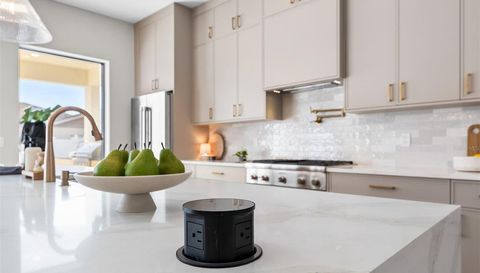 1326 W NEW HAMPSHIRE STREET