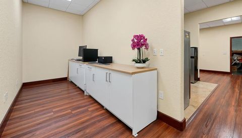 8810 COMMODITY CIRCLE