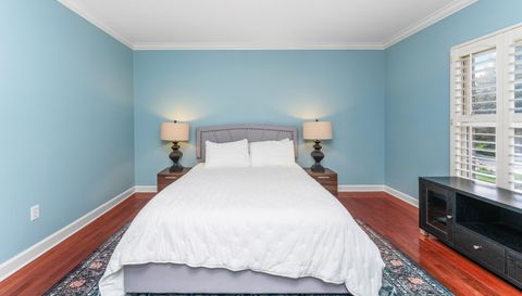 10320 Castlebridge Ct