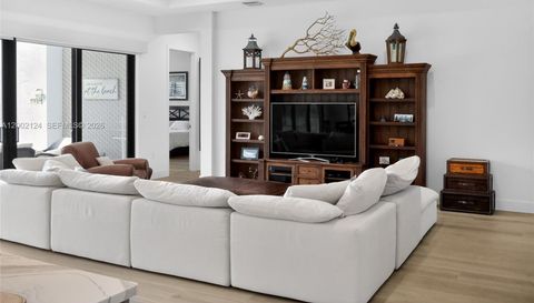 8871 New River Falls Rd