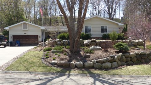 5833 Creek Valley Rd