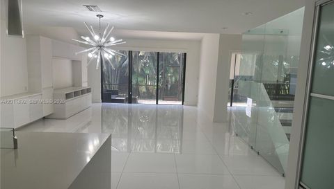 9871 52nd Ln