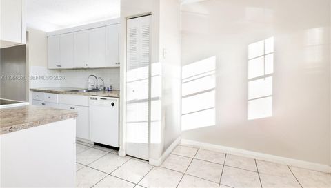650 Sw 124th Ter