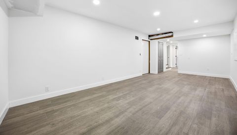 42 W Belle Isle Rd NE