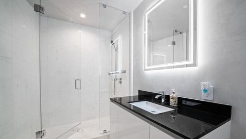 18555 Collins Ave Apt 2405