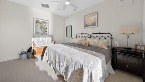 2351 Lakeview Dr Unit 302