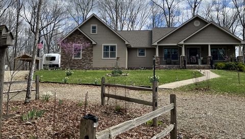 104 Bottom Dr