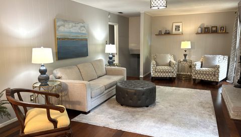 5911 N Shenandoah Rd