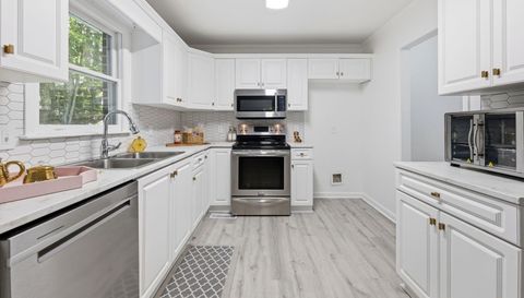 804 Salem Ct
