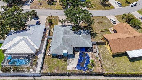 1369 Brookside Dr