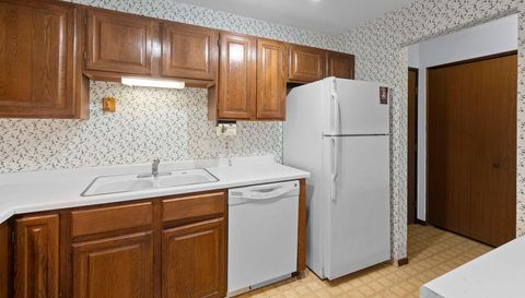 10451 Greenbrier Road
