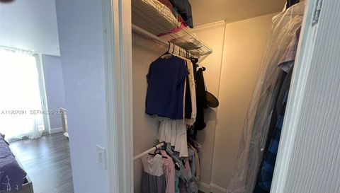 1301 Ne Miami Gardens Dr