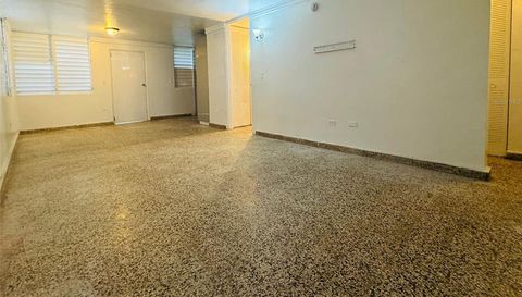 URB. FLAMBOYAN GARDEN CALLE 5