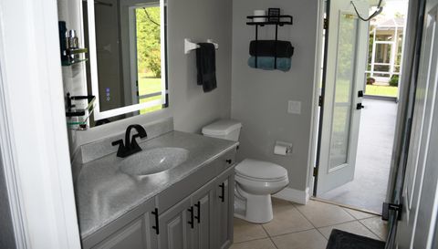 1884 Coconut Palm Cir