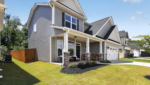 725 Dottie Ct
