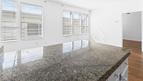 1027 Pennsylvania Ave