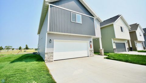 2387 Eagle Valley Drive S