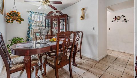 7210 N MANHATTAN AVENUE