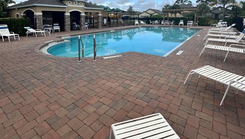 939 Remington Green Dr SE