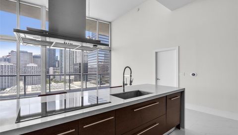 495 Brickell Ave