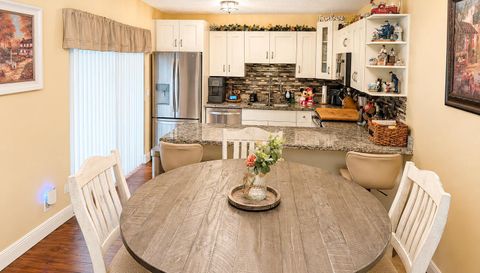2589 Garden Ct